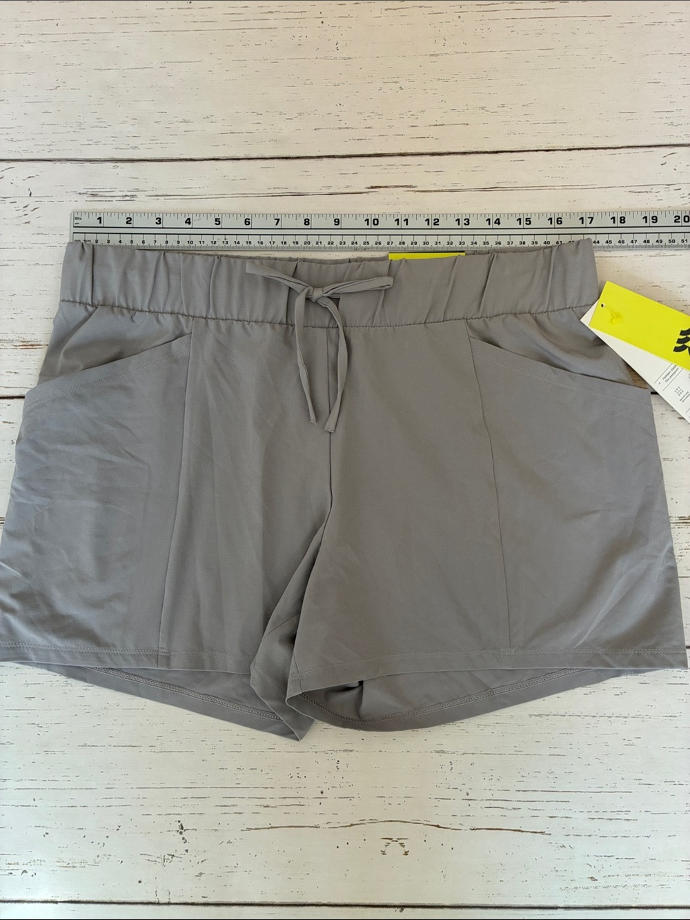 All in Motion Gray Drawstring Waist Moisture Wicking Athletic Shorts, sz L, NWT - Picture 12 of 13